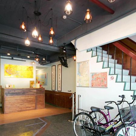 Dongning Atlas Hotel Tainan Exteriör bild