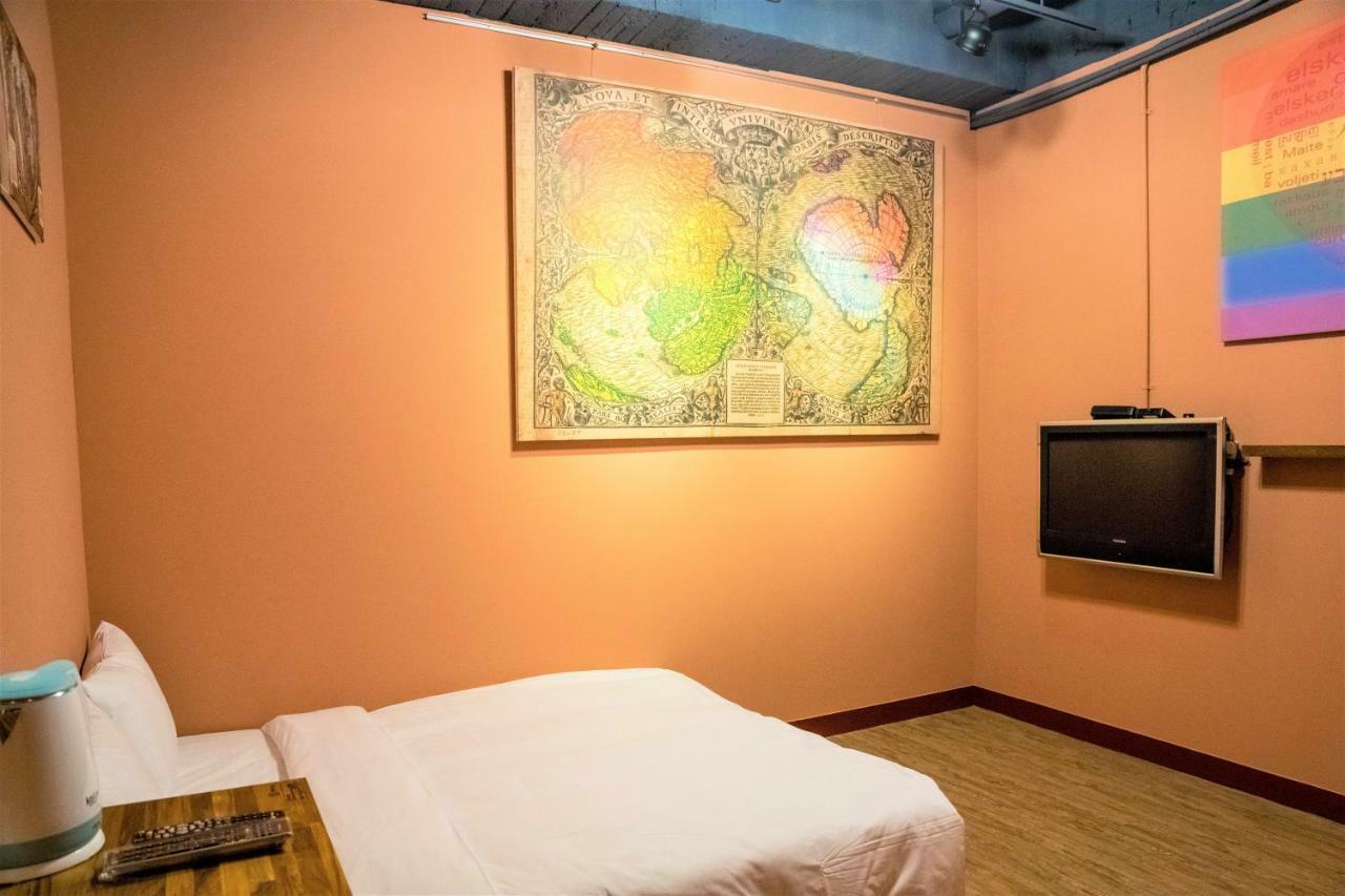 Dongning Atlas Hotel Tainan Exteriör bild