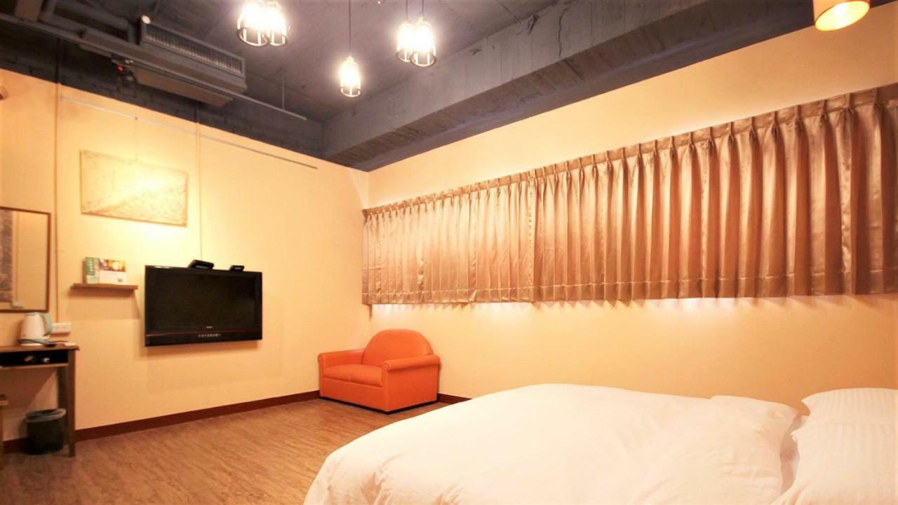 Dongning Atlas Hotel Tainan Exteriör bild