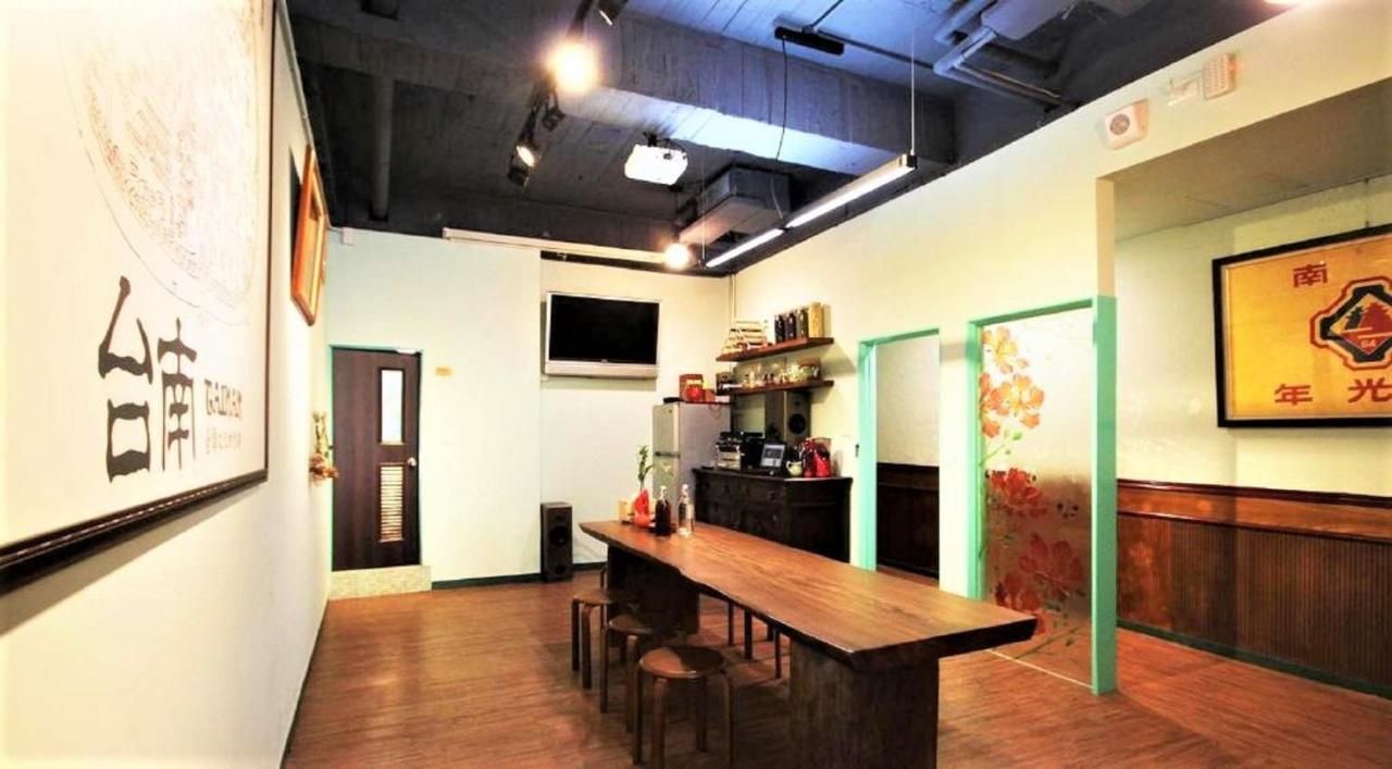 Dongning Atlas Hotel Tainan Exteriör bild